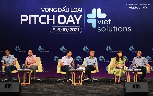 Grupo vietnamita Viettel planea invertir en soluciones para cambio digital nacional hinh anh 1