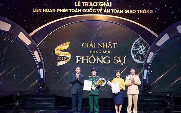 Lanzan en Vietnam festival nacional de cine sobre seguridad vial hinh anh 1