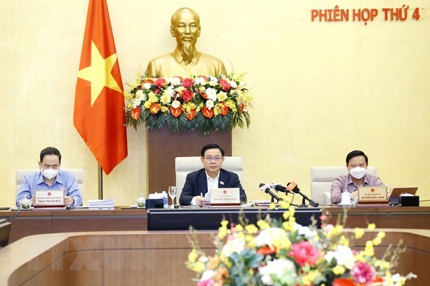 Sugieren al gobierno de Vietnam desarrollar plan de recuperacion economica hinh anh 1