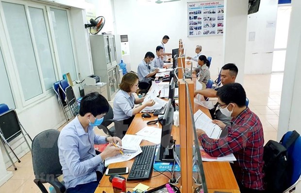 Destinan fondo millonario para respaldar a trabajadores vietnamitas afectados por el COVID-19 hinh anh 1