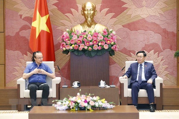 Presidente del Parlamento vietnamita recibe a director de NG Biotech hinh anh 1