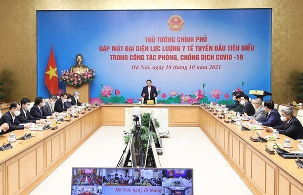 Premier de Vietnam destaca necesidad de continuar medidas antiepidemicas hinh anh 2
