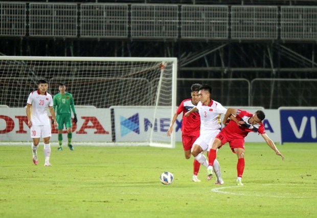 Vence Vietnam a Kirguistan en partido amistoso de futbol hinh anh 1
