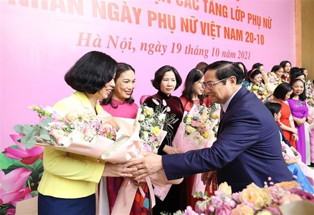 Vietnam crea condiciones para fomentar el papel de la mujer hinh anh 3