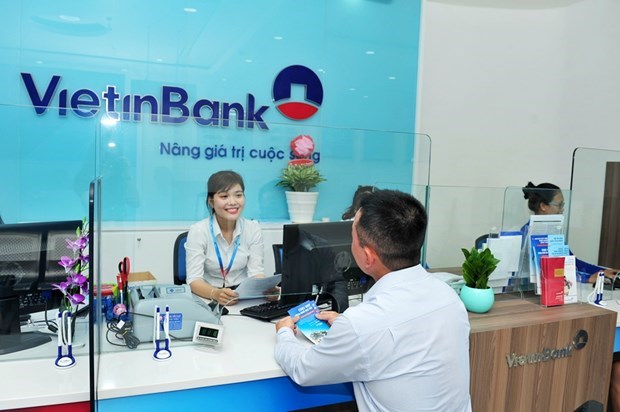 Bancos vietnamitas disponen de margen para apoyar a las empresas en medio del COVID-19 hinh anh 1