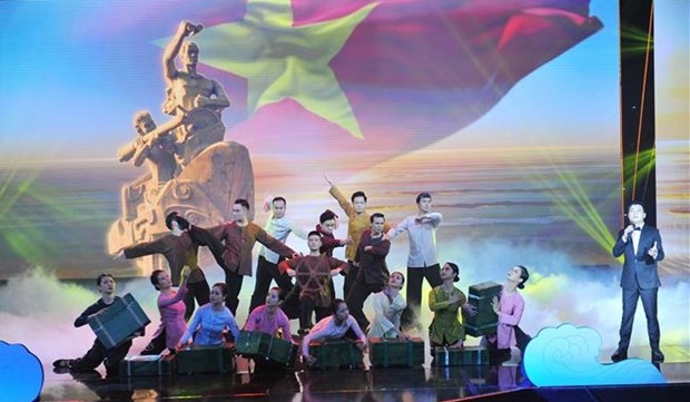 Celebran programa artistico por 60 aniversario de apertura de ruta maritima Ho Chi Minh hinh anh 1