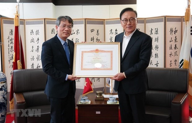 Enaltecen al consul general honorario de Vietnam en Corea del Sur hinh anh 1