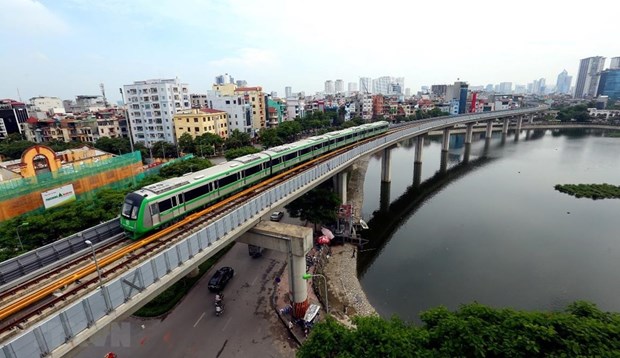 Brindaran servicios gratis a pasajeros en linea ferroviaria Cat Linh-Ha Dong hinh anh 2