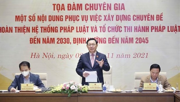 Titular del Parlamento vietnamita preside seminario sobre sistema legal hinh anh 3