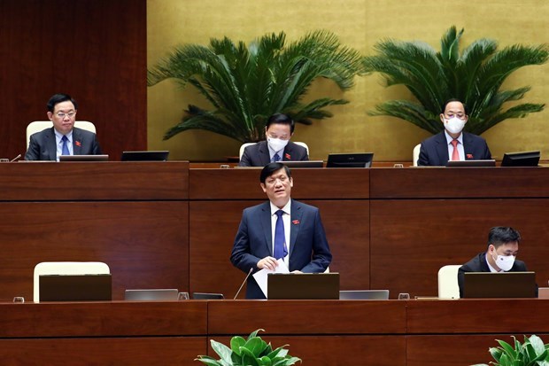 Ministros vietnamitas comparecen ante el Parlamento hinh anh 1
