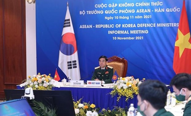Vietnam participa en Reunion Informal de Ministros de Defensa ASEAN-Corea del Sur hinh anh 1