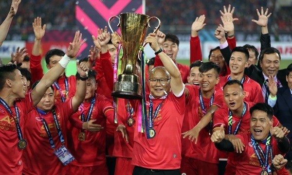 Entrenador Park Hang-seo renueva contrato con Federacion de Futbol de Vietnam hinh anh 1