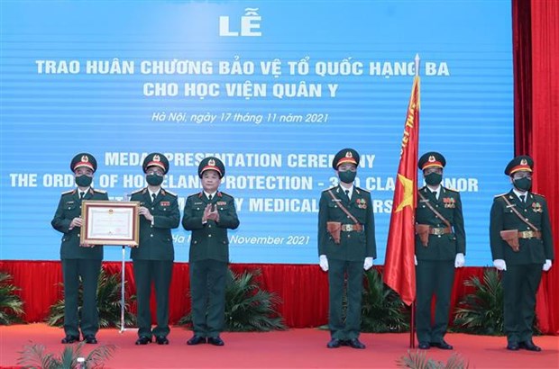 Estrenan primer grupo de ingenieria militar y cuarto hospital de nivel dos de Vietnam hinh anh 2