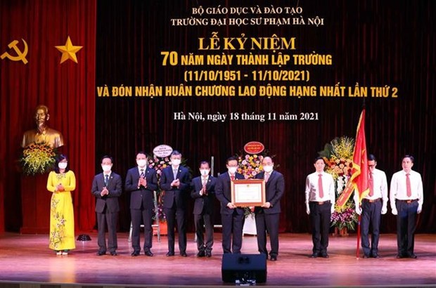 Celebran aniversario 70 de fundacion de la Universidad de Educacion de Hanoi hinh anh 1