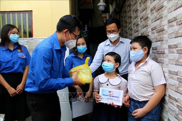 Proponen intensificar ayuda a ancianos y huerfanos por el COVID-19 en Ciudad Ho Chi Minh hinh anh 2