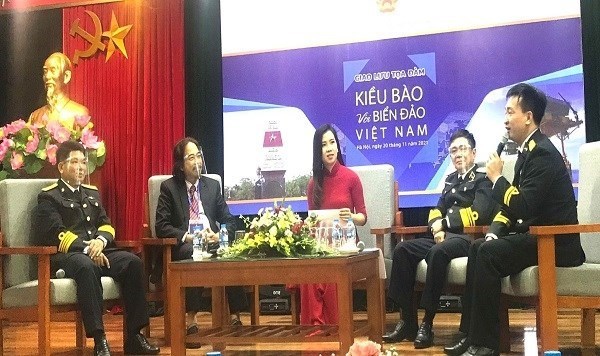 Despiertan orgullo y responsabilidad de vietnamitas en el exterior con la defensa de soberania maritima hinh anh 1