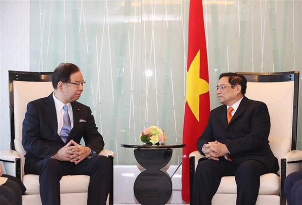 Premier vietnamita conversa con titulares de partidos japoneses hinh anh 1