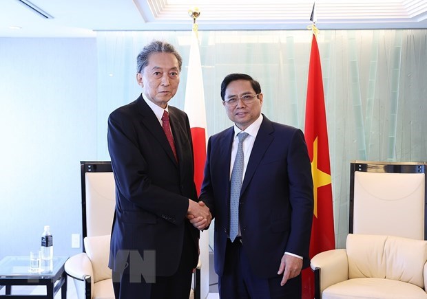 Vietnam valora aportes del exjefe de Gobierno japones al fomento de nexos bilaterales hinh anh 1