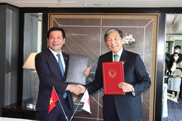 Fortalecen cooperacion entre el Ministerio vietnamita de Industria y Comercio y prefectura japonesa hinh anh 1