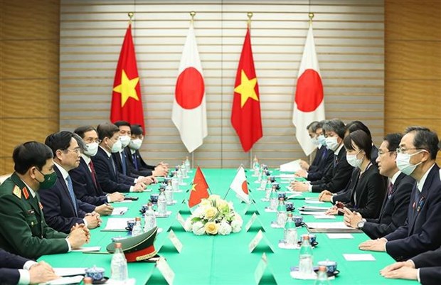 Prensa nipona destaca visita del primer ministro vietnamita a Japon hinh anh 1