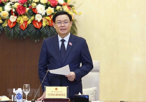Presidente del Parlamento vietnamita propone orientaciones para desarrollo economico hinh anh 1