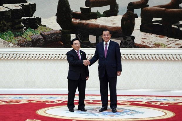Camboya y Laos promueven relaciones bilaterales hinh anh 1