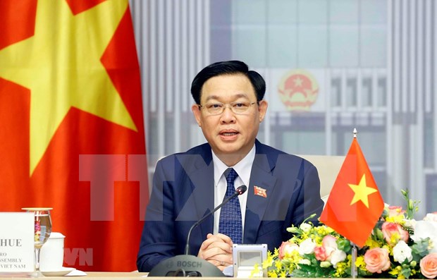 Presidente del Parlamento vietnamita saluda Dia Nacional de Rumania hinh anh 1