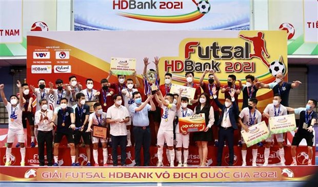Club vietnamita Thai Son Nam retiene titulo del Campeonato Nacional de Futbol Sala HDBank hinh anh 1