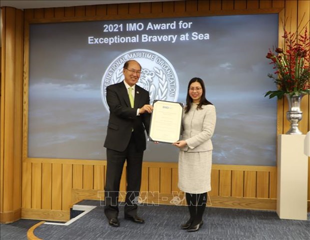 Vietnamita recibe premio de Organizacion Maritima Internacional hinh anh 2
