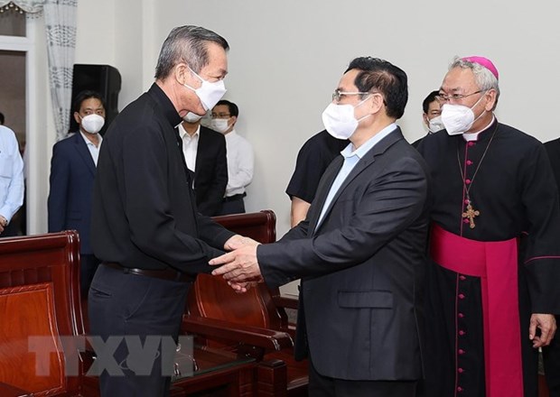 Felicitan a comunidad catolica en diocesis de provincia vietnamita por Navidad hinh anh 2
