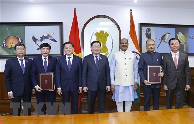 Resaltan agenda ambiciosa del presidente del Parlamento vietnamita en su visita a India hinh anh 1