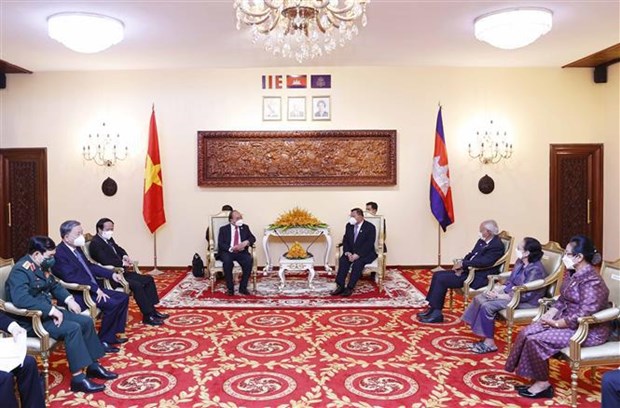 Presidente de Vietnam se reune con dirigentes de Senado y Asamblea Nacional de Camboya hinh anh 2