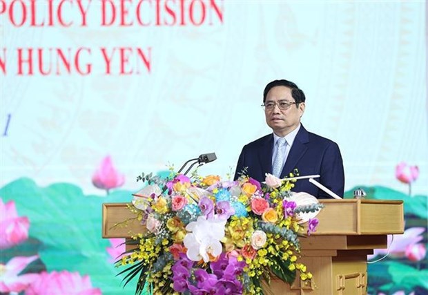 Primer ministro de Vietnam exige impulsar desarrollo armonico de provincia de Hung Yen hinh anh 2