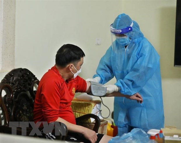Vietnam registra mas 15 mil nuevos casos de COVID-19 hinh anh 1