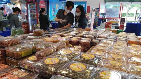 Crece demanda de productos tradicionales de Ano Nuevo en Vietnam hinh anh 1