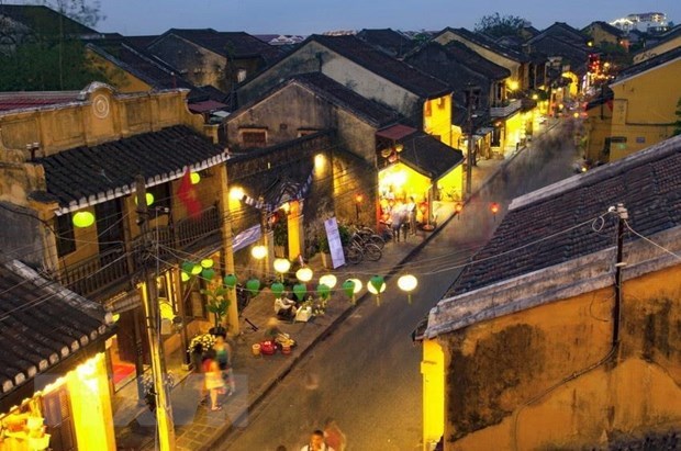 Ciudad vietnamita de Hoi An defiende valores del patrimonio cultural al reanudar turismo hinh anh 1