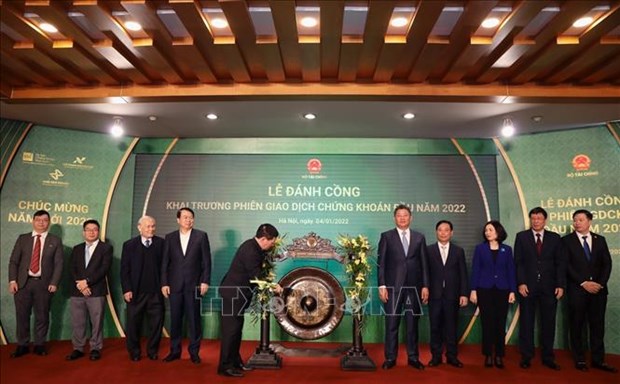Bolsa de valores de Vietnam abre primera sesion bursatil de 2022 hinh anh 1