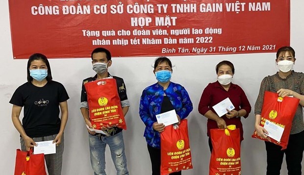 Ciudad Ho Chi Minh apoya a trabajadores en ocasion del Tet hinh anh 1