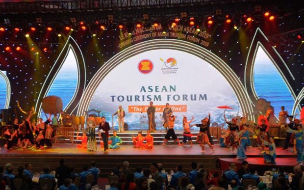 Vietnam participara en el Foro del Turismo de ASEAN en Camboya hinh anh 2