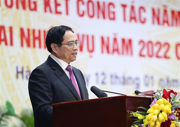 Primer ministro vietnamita resalta contribuciones del sector de asuntos internos hinh anh 2