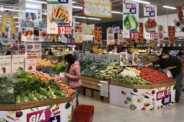Supermercados en Hanoi aumentan suministro de productos en visperas del Tet hinh anh 1
