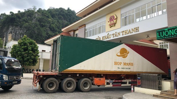 China recupera el despacho de mercancias en paso fronterizo con Vietnam hinh anh 1