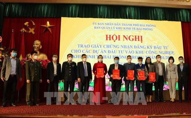 Ciudad vietnamita Hai Phong otorga licencias de inversion proyectos millonarios hinh anh 1