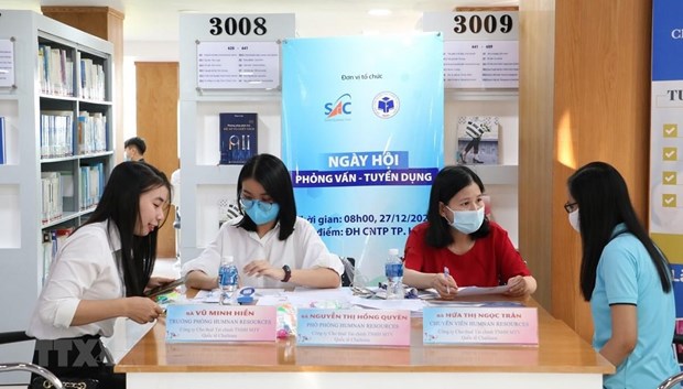 Confian en recuperacion fuerte de mercado laboral en Vietnam hinh anh 1