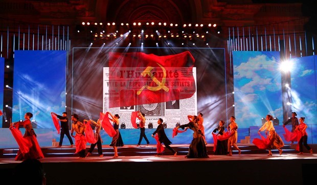 Ciudad Ho Chi Minh celebra program artistico en saludo a fundacion del Partido Comunista hinh anh 1