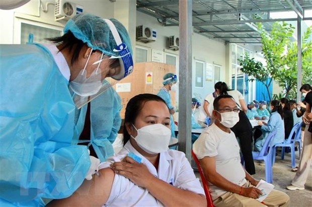 Camboya continua reportando aumento de casos de Omicron hinh anh 1
