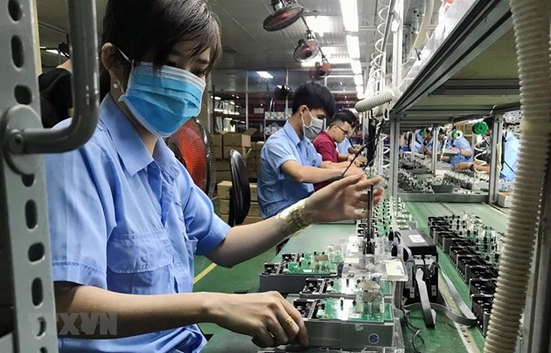 Vietnam destina grandes inversiones al extranjero en primer mes de 2022 hinh anh 1
