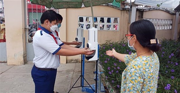 Jardines de infantes y escuelas primarias en Vietnam reabren para recibir a alumnos hinh anh 2