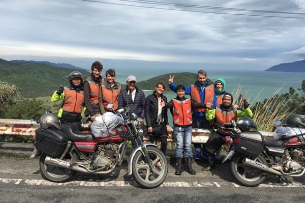 Viaje en moto de Hue a Hoi An entre mejores experiencias turisticas hinh anh 1