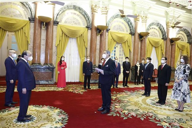 Presidente de Vietnam recibe a nuevos embajadores de Mexico y Estados Unidos hinh anh 1
